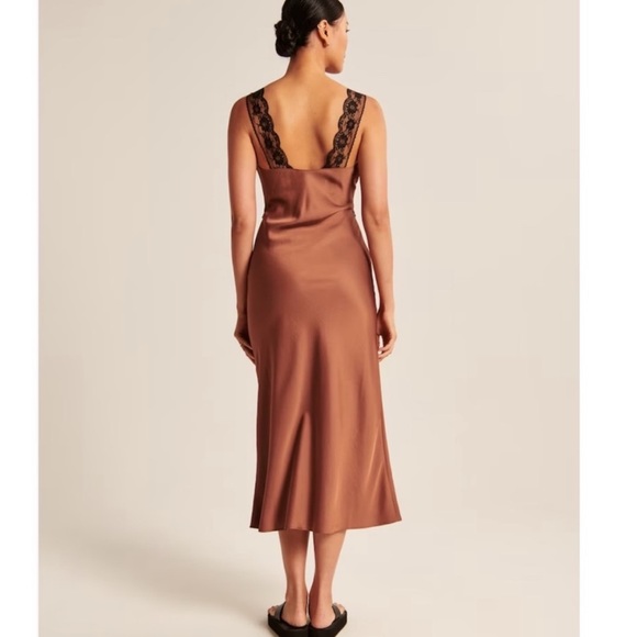 Abercrombie & Fitch Abercrombie Satin Slip Midi Dress in Bronze and Black Lace - Picture 5 of 7